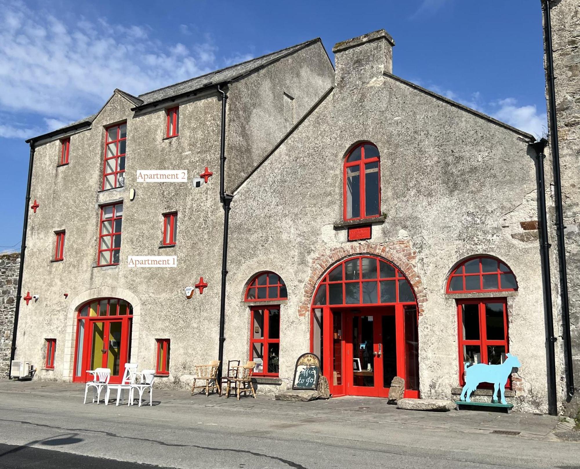 Riverfront Apartments At The Blue Goat Ramelton Exterior foto